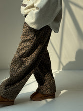 將圖片載入圖庫檢視器 2025D80PA-冬季韓版豹紋加絨直筒長褲
