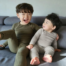 Load image into Gallery viewer, Y8434LS-Autumn A-type soft waxy cotton thick striped thick elastic top + pants + hat set 

