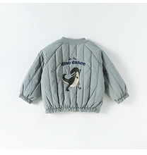 將圖片載入圖庫檢視器 D25281SE-秋冬刺繡壓紋拉鍊棉外套
