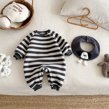 將圖片載入圖庫檢視器 ZDL5184LS-冬季條紋羊駝絨加絨連體爬服
