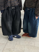 Load image into Gallery viewer, 25D45PA-冬季一體絨牛仔褲｜加厚保暖阔腿褲
