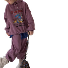 將圖片載入圖庫檢視器 2025D201TG-冬季韓版卡通印花加絨休閒連帽兩件套
