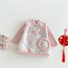 將圖片載入圖庫檢視器 ZDQ5628LS-冬季復古中國風流蘇夾棉背心裙（含配飾) &amp; 針織衣
