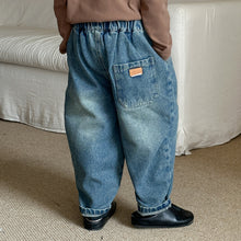 Load image into Gallery viewer, DK250681PA-秋冬季韓版牛仔抓絨休閒長褲
