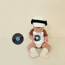 將圖片載入圖庫檢視器 70113LS-夏季韓版小DJ印花造型包屁衣+帽
