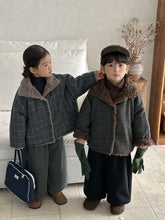 Load image into Gallery viewer, 25D33SE-冬季羊羔毛呢外套｜森系加厚大衣
