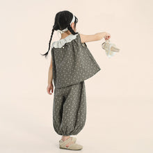 Load image into Gallery viewer, A002TG-夏季｜碎花翻領｜女童無袖褲裝組
