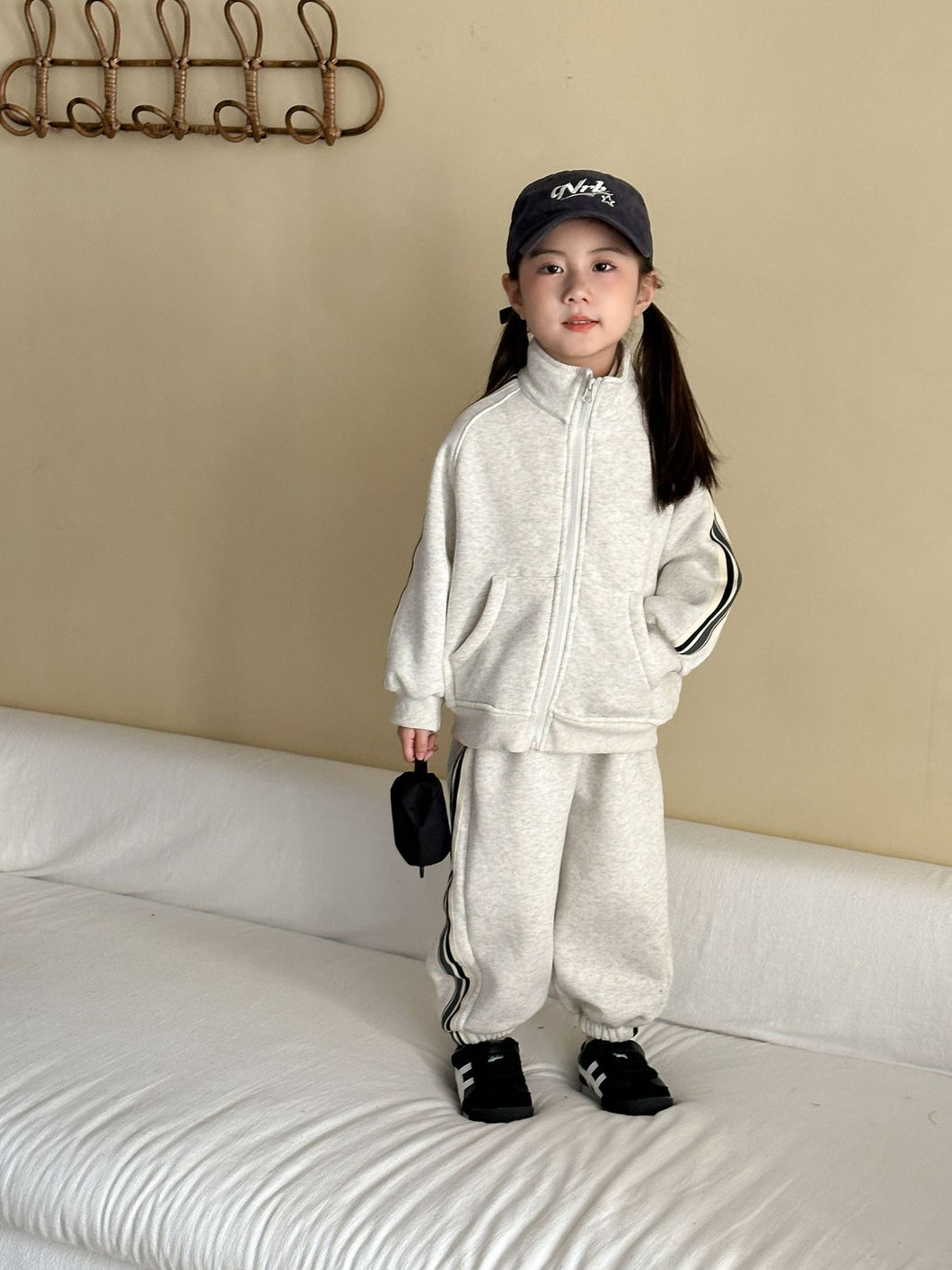 DZ250664TG-秋冬季運動風立領加絨拉鍊兩件套裝