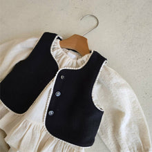 將圖片載入圖庫檢視器 Y7567SE-秋冬小香風馬甲｜加絨花邊背心
