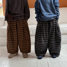 將圖片載入圖庫檢視器 2025D17PA-秋冬季韓版格紋加絨休閒寬鬆闊腿褲
