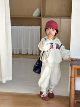 將圖片載入圖庫檢視器 CZ260863TG-春秋季復古字母連帽休閒兩件套
