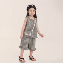 Load image into Gallery viewer, A028TG-夏季｜條紋木耳邊｜女童背心五分褲組
