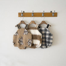 將圖片載入圖庫檢視器 Y95124LS-冬季毛絨連身衣｜印花背帶爬服
