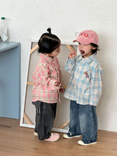 將圖片載入圖庫檢視器 CC260820SE-春秋季刺繡小馬格紋長袖襯衫
