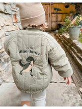 將圖片載入圖庫檢視器 D25281SE-秋冬刺繡壓紋拉鍊棉外套
