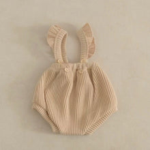 Load image into Gallery viewer, Y5404LS-Adjustable wood ear ribbed bib pants + headband + hat 

