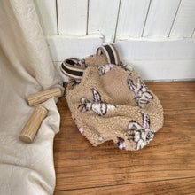 將圖片載入圖庫檢視器 Y95124LS-冬季毛絨連身衣｜印花背帶爬服
