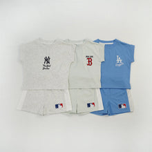 將圖片載入圖庫檢視器 626079TG-夏季｜MLB落肩拼色｜男童女童短袖套裝
