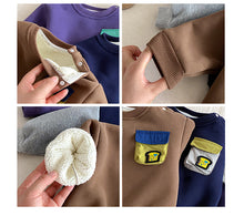 Load image into Gallery viewer, ZDY5305SE-冬季撞色口袋加絨長袖上衣
