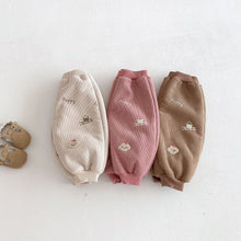 Load image into Gallery viewer, ZDK5281PA-冬季加絨涂鴉貼標休閒長褲
