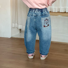 Load image into Gallery viewer, CK260790PA-春秋牛仔長褲｜寬鬆弯刀褲
