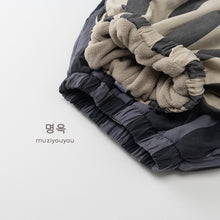 將圖片載入圖庫檢視器 25250PA-冬季韓版直條紋加絨闊腿長褲
