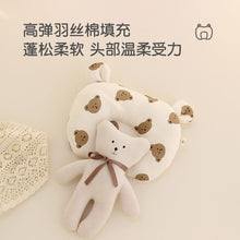將圖片載入圖庫檢視器 8013AC-0-1歲吸汗透氣棉紗布嬰兒防偏矯正頭定型枕
