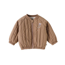 將圖片載入圖庫檢視器 D25281SE-秋冬刺繡壓紋拉鍊棉外套
