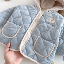 Load image into Gallery viewer, ZDW5241SE-冬季加厚絎線小熊連帽棉服外套
