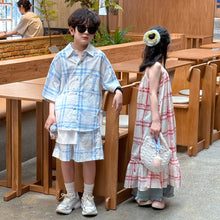 將圖片載入圖庫檢視器 2025X118TG-夏季男女童韓版格子翻領短袖短褲兩件套＆兒童吊帶連身裙
