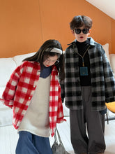 將圖片載入圖庫檢視器 2025D200SE-冬款韓版加棉格子 毛呢中長外套
