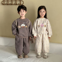 Load image into Gallery viewer, DZ250631TG-冬季麵包刺繡羊羔絨加厚休閒兩件套裝
