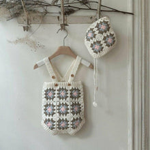 將圖片載入圖庫檢視器 MY9514LS-秋冬季韓版嬰兒復古手工勾花針織背心連身褲兩件套
