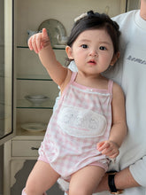 Load image into Gallery viewer, 629117LS-夏季｜顯白格子｜女童吊帶包屁衣

