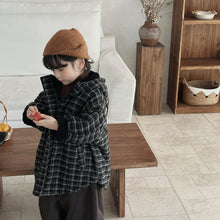 Load image into Gallery viewer, 25D43SE-冬季格紋羊毛呢外套｜加棉森系大衣
