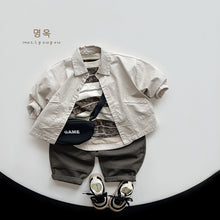 將圖片載入圖庫檢視器 88017SE-春季韓系復古襯衫式外套
