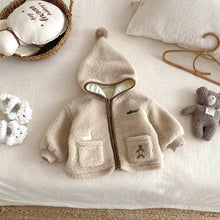 Load image into Gallery viewer, ZDW5196SE-冬季顆粒絨刺繡精靈連帽拉鍊外套
