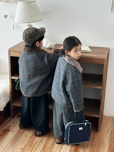 Load image into Gallery viewer, 25D33SE-冬季羊羔毛呢外套｜森系加厚大衣
