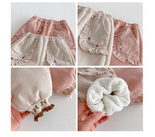 Load image into Gallery viewer, ZDK5263PA-冬季加絨繡花束口休閒褲
