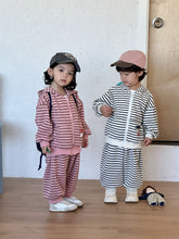 將圖片載入圖庫檢視器 CZ260891TG-條紋連帽運動休閒兩件套
