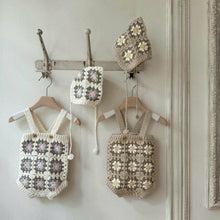 將圖片載入圖庫檢視器 MY9514LS-秋冬季韓版嬰兒復古手工勾花針織背心連身褲兩件套
