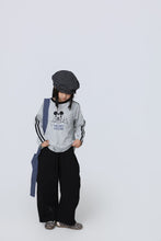 將圖片載入圖庫檢視器 BB2617PCW-秋日美式卡通插肩袖上衣
