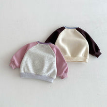 Load image into Gallery viewer, ZDY5221SE-冬季拼袖動物拼布長袖上衣
