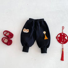 將圖片載入圖庫檢視器 ZDK5665PA-冬季刺繡流蘇中國風加絨加厚長褲
