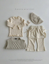 將圖片載入圖庫檢視器 &lt;台灣館&gt;AT24A009-Aosta秋款🦺 **親子針織背心 (Knit Vest)**【正韓】
