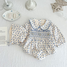 Load image into Gallery viewer, 223H39LS-Korean autumn style 2022 infant crawling clothes long-sleeved small floral waist romper baby girl hooded jumpsuit
