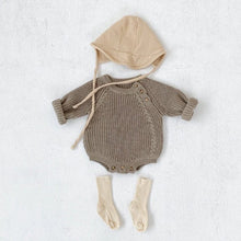 Load image into Gallery viewer, WH91202LS-ins children&#39;s spring and autumn new Korean version infant baby simple knitted romper loose pullover long sleeve triangle climbing
