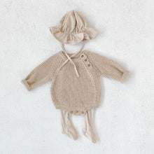 Load image into Gallery viewer, WH91202LS-ins children&#39;s spring and autumn new Korean version infant baby simple knitted romper loose pullover long sleeve triangle climbing

