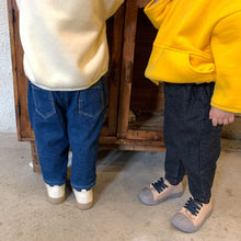 Load image into Gallery viewer, D60011PA- Korean winter new velvet thickened stretch denim trousers
