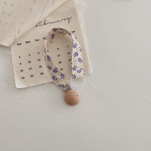 Load image into Gallery viewer, FG259AC-2022 New Korean ins series pure handmade baby pacifier clip pacifier chain anti-drop chain 
